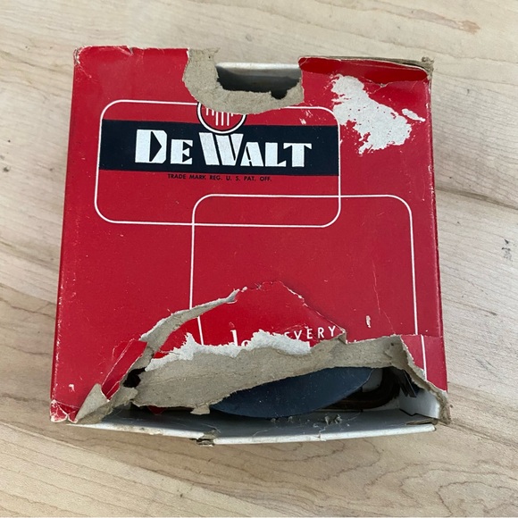 Dewalt Moulder Shaper 4” Diameter 3 Knife Safety Cutter Head 5/8” Arbor Tools - Picture 2 of 4